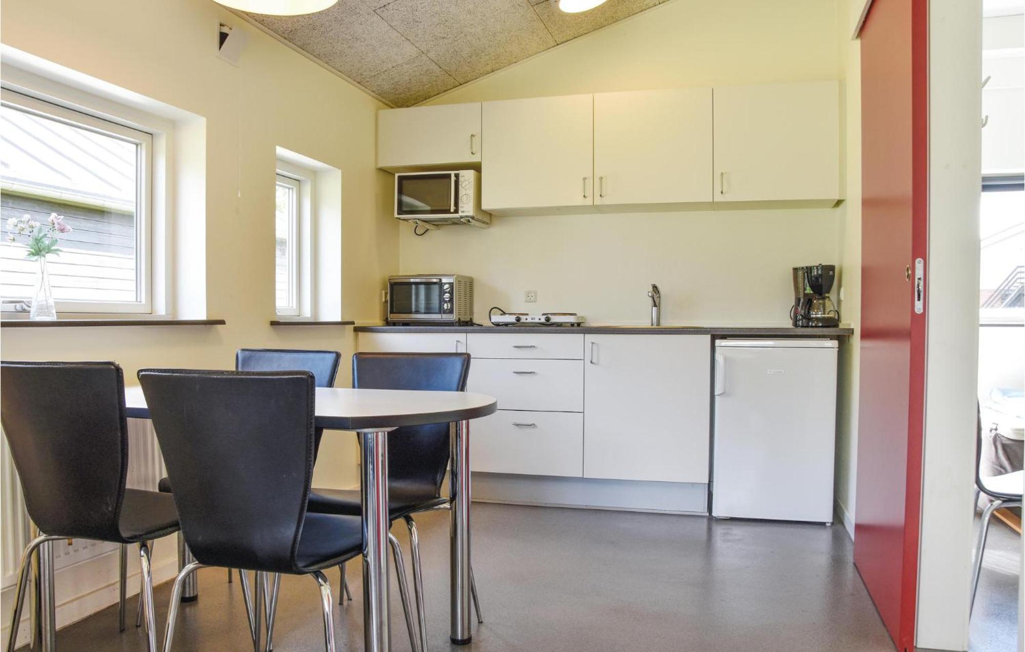 Pet Friendly Home In Spjald With Wifi Экстерьер фото
